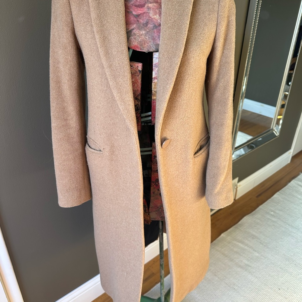 Elegant Camel Club Monaco Women's Wool Coat - Picture 2 of 7